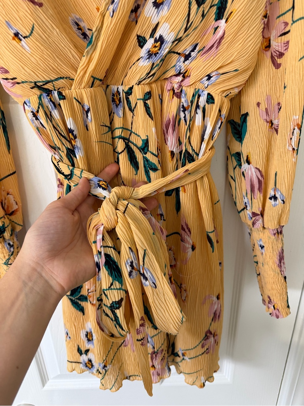 Lulu's For the Perfect Day Orange Floral Print Pleated Mini Dress Size Medium - Picture 9 of 15